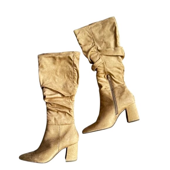 Delicious Taupe Faux Suede Slouchy Boots Heels 6.5 - Picture 1 of 4